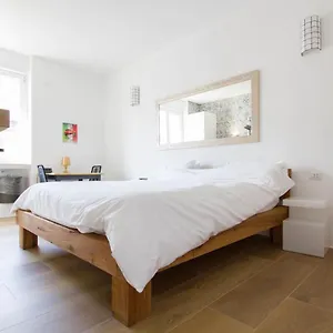 Apartment Luxury Cozy Studio By Central Station - Cafe, Milan